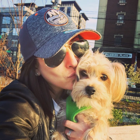 Meet your Posher, Breana - Picture 1 of 1